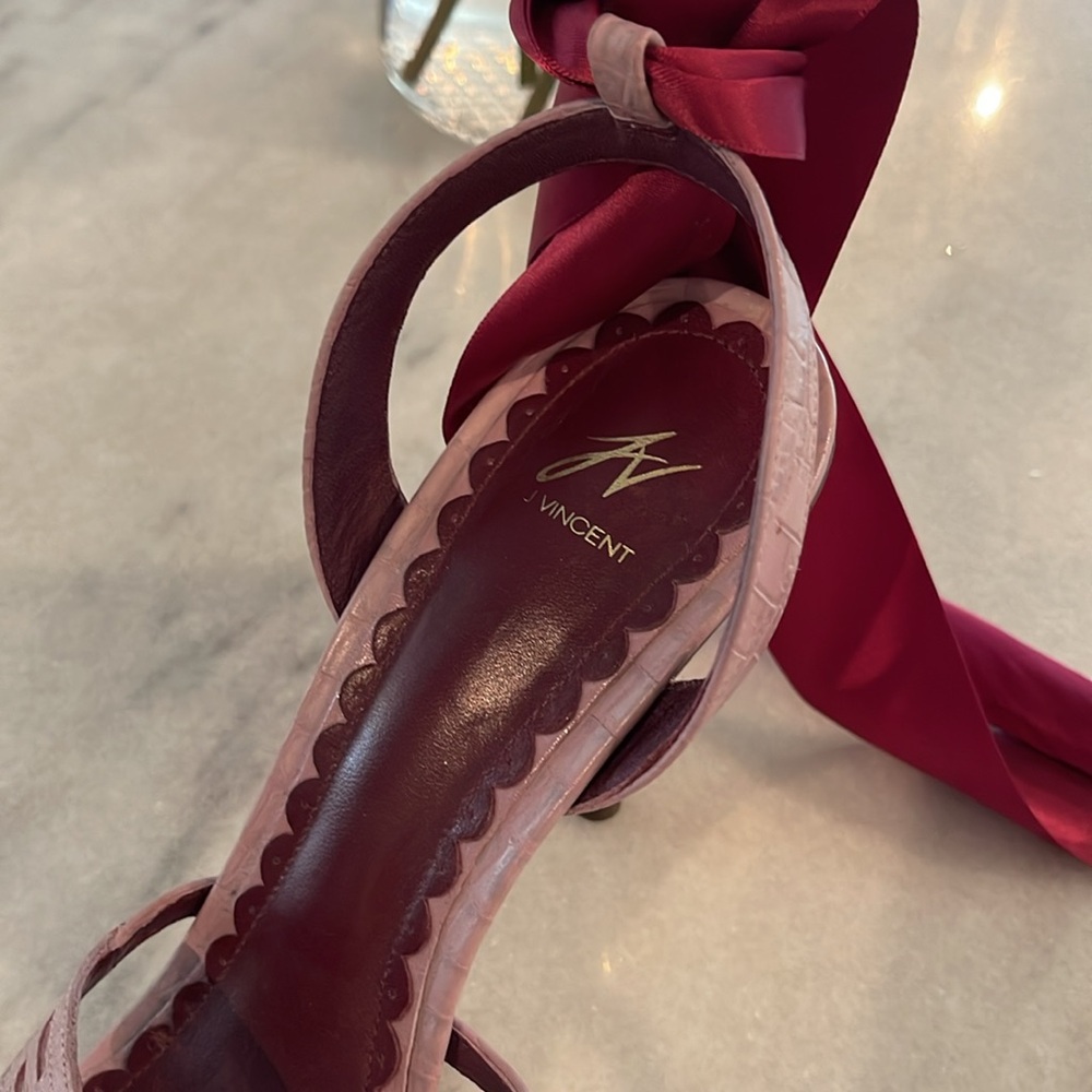 Women's Heels with Ribbon Accent, gold heel - Picture 10 of 14
